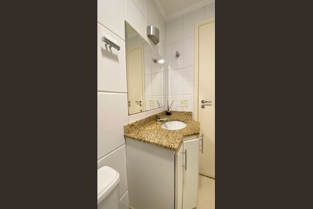 Apartamento à venda com 82m², 3 quartos e 2 vagasBanheiro Social
