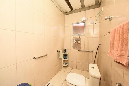 Casa à venda com 432m², 4 quartos e 3 vagas Casa à venda com 432m², 4 quartos e 3 vagasBanheiro