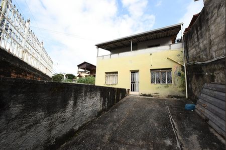 Casa à venda com 432m², 4 quartos e 3 vagas Casa à venda com 432m², 4 quartos e 3 vagasGaragem