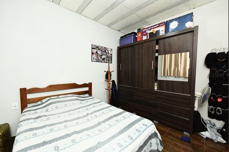 Casa à venda com 432m², 4 quartos e 3 vagas Casa à venda com 432m², 4 quartos e 3 vagasQuarto 2