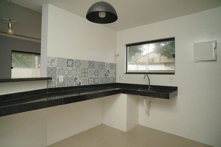 Cozinha de casa para alugar com 2 quartos, 130m² em Itaipuaçu, Maricá
