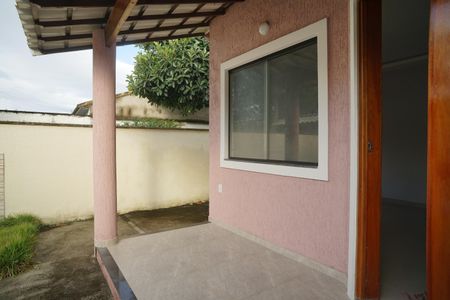 Casa para alugar com 130m², 2 quartos e 1 vaga Casa para alugar com 130m², 2 quartos e 1 vagaVaranda