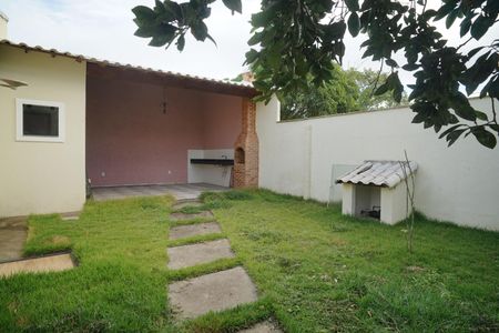 Casa para alugar com 130m², 2 quartos e 1 vaga Casa para alugar com 130m², 2 quartos e 1 vagaQuintal