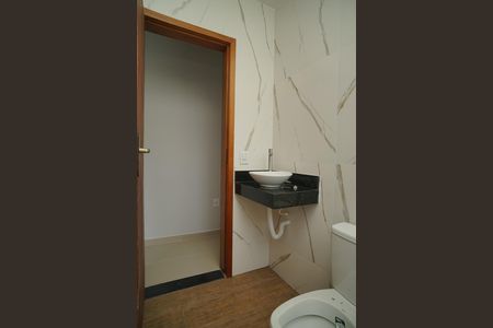 Casa para alugar com 130m², 2 quartos e 1 vaga Casa para alugar com 130m², 2 quartos e 1 vagaBanheiro do Quarto 1