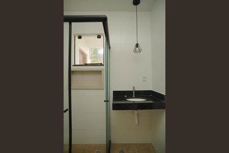 Casa para alugar com 130m², 2 quartos e 1 vaga Casa para alugar com 130m², 2 quartos e 1 vagaBanheiro Social