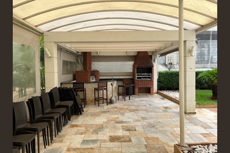 Apartamento para alugar com 55m², 2 quartos e 2 vagas Apartamento para alugar com 55m², 2 quartos e 2 vagasÁrea comum - Churrasqueira