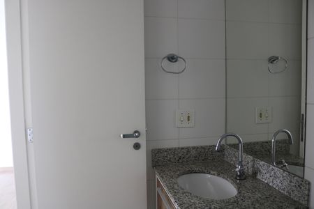Apartamento para alugar com 55m², 2 quartos e 2 vagasBanheiro 2