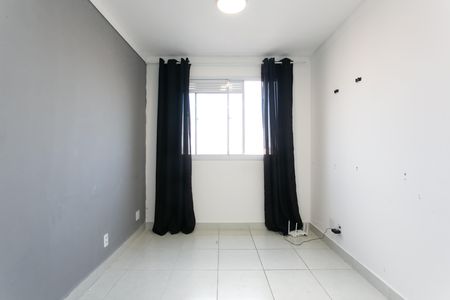 Sala de apartamento para alugar com 2 quartos, 32m² em Vila Carmosina, São Paulo