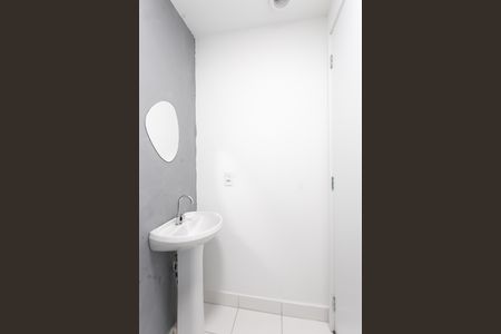 Apartamento para alugar com 32m², 2 quartos e sem vaga Apartamento para alugar com 32m², 2 quartos e sem vagaBanheiro