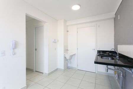Apartamento para alugar com 32m², 2 quartos e sem vaga Apartamento para alugar com 32m², 2 quartos e sem vagaCozinha / Área de Serviço