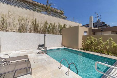 Apartamento para alugar com 32m², 2 quartos e sem vaga Apartamento para alugar com 32m², 2 quartos e sem vagaÁrea comum - Piscina