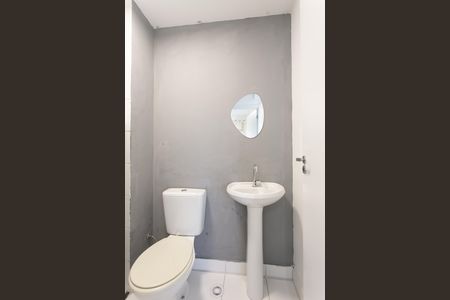 Apartamento para alugar com 32m², 2 quartos e sem vaga Apartamento para alugar com 32m², 2 quartos e sem vagaBanheiro