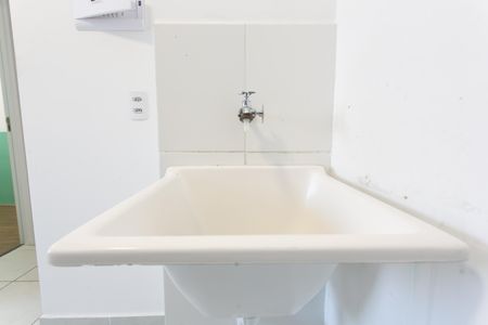 Apartamento para alugar com 32m², 2 quartos e sem vaga Apartamento para alugar com 32m², 2 quartos e sem vagaCozinha / Tanque