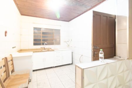Casa à venda com 250m², 3 quartos e 2 vagas Casa à venda com 250m², 3 quartos e 2 vagasCozinha