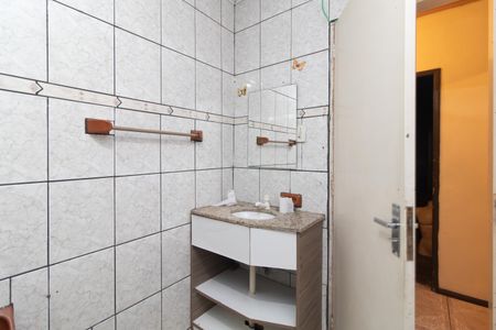 Casa à venda com 250m², 3 quartos e 2 vagas Casa à venda com 250m², 3 quartos e 2 vagasBanheiro