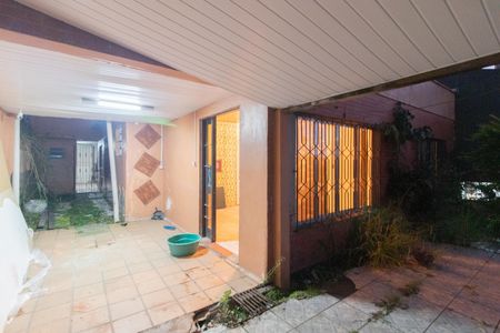 Casa à venda com 250m², 3 quartos e 2 vagas Casa à venda com 250m², 3 quartos e 2 vagasÁrea de Serviço