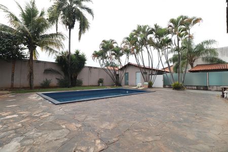 Casa para alugar com 650m², 3 quartos e 2 vagasPiscina