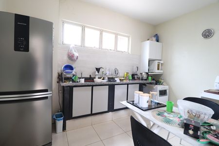 Casa para alugar com 650m², 3 quartos e 2 vagasCozinha