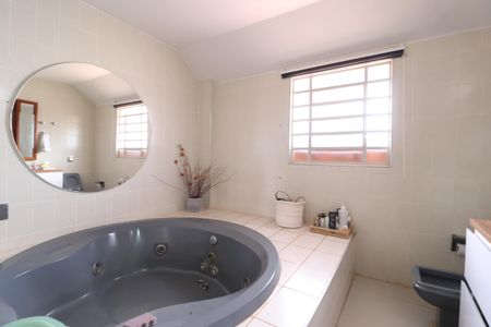 Casa para alugar com 650m², 3 quartos e 2 vagasBanheiro do Quarto 2