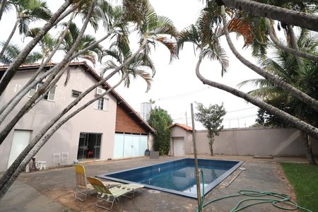 Casa para alugar com 650m², 3 quartos e 2 vagasPiscina