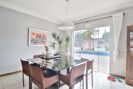 Casa para alugar com 650m², 3 quartos e 2 vagasSala