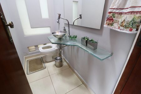 Casa para alugar com 650m², 3 quartos e 2 vagasLavabo