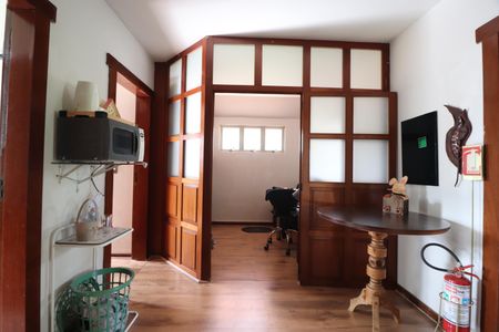 Casa para alugar com 650m², 3 quartos e 2 vagasHall Quartos