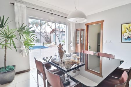 Casa para alugar com 650m², 3 quartos e 2 vagasSala