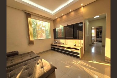 Sala  de casa à venda com 3 quartos, 354m² em Santo Andre, Belo Horizonte