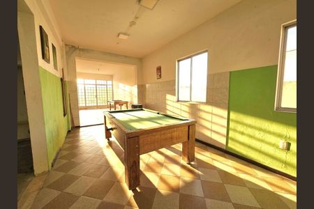 Casa à venda com 354m², 3 quartos e 2 vagas Casa à venda com 354m², 3 quartos e 2 vagasSalão de jogos