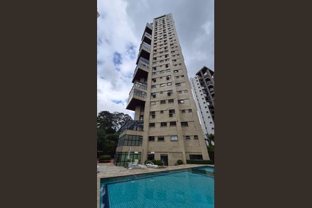 Apartamento à venda com 270m², 4 quartos e 5 vagas Apartamento à venda com 270m², 4 quartos e 5 vagasFachada