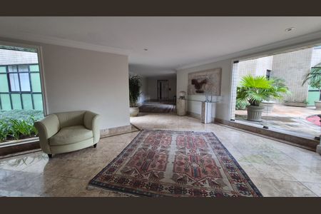 Apartamento à venda com 270m², 4 quartos e 5 vagas Apartamento à venda com 270m², 4 quartos e 5 vagashall