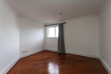 Apartamento à venda com 270m², 4 quartos e 5 vagas Apartamento à venda com 270m², 4 quartos e 5 vagassuíte 4