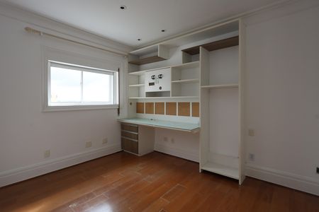 Apartamento à venda com 270m², 4 quartos e 5 vagas Apartamento à venda com 270m², 4 quartos e 5 vagassuíte 2