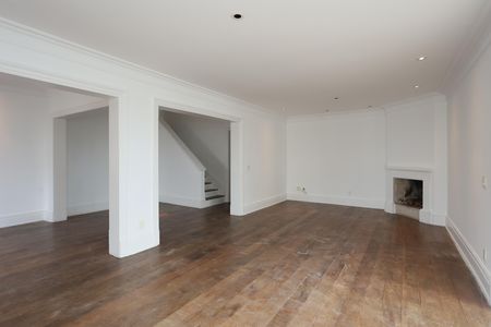 Apartamento à venda com 270m², 4 quartos e 5 vagas Apartamento à venda com 270m², 4 quartos e 5 vagassala 1