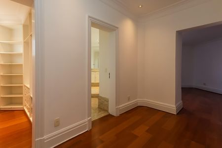 Apartamento à venda com 270m², 4 quartos e 5 vagas Apartamento à venda com 270m², 4 quartos e 5 vagassuíte 4