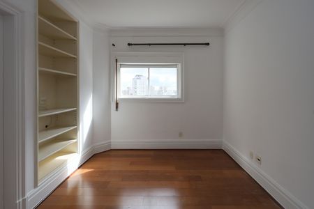 Apartamento à venda com 270m², 4 quartos e 5 vagas Apartamento à venda com 270m², 4 quartos e 5 vagassuíte 1