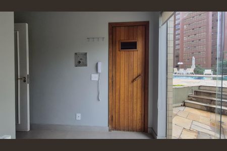Apartamento à venda com 270m², 4 quartos e 5 vagas Apartamento à venda com 270m², 4 quartos e 5 vagasSaúna