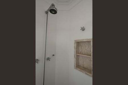 Apartamento à venda com 270m², 4 quartos e 5 vagas Apartamento à venda com 270m², 4 quartos e 5 vagasBanheiro da Suíte 3