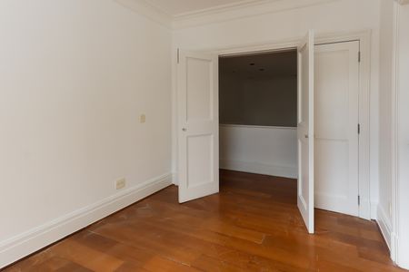 Apartamento à venda com 270m², 4 quartos e 5 vagas Apartamento à venda com 270m², 4 quartos e 5 vagassuíte 1