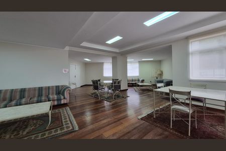 Apartamento à venda com 270m², 4 quartos e 5 vagas Apartamento à venda com 270m², 4 quartos e 5 vagasÁrea comum - Salão de festas