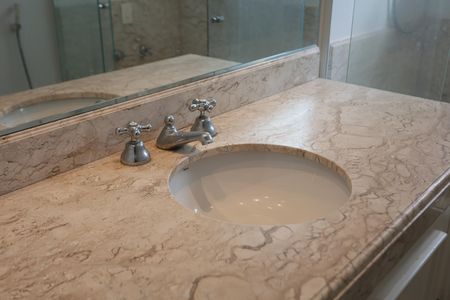 Apartamento à venda com 270m², 4 quartos e 5 vagas Apartamento à venda com 270m², 4 quartos e 5 vagasBanheiro da Suíte 2