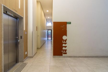 Studio à venda com 24m², 1 quarto e sem vaga Studio à venda com 24m², 1 quarto e sem vagaHall de entrada
