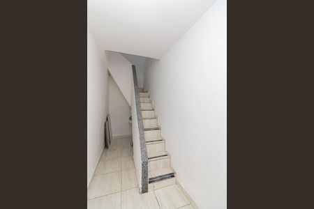 Casa para alugar com 90m², 2 quartos e 1 vaga Casa para alugar com 90m², 2 quartos e 1 vagaHall