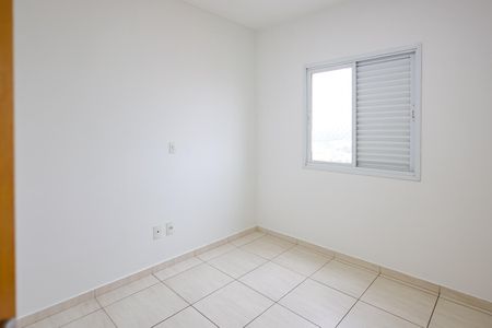 Apartamento para alugar com 83m², 3 quartos e 2 vagas Apartamento para alugar com 83m², 3 quartos e 2 vagasQuarto 2