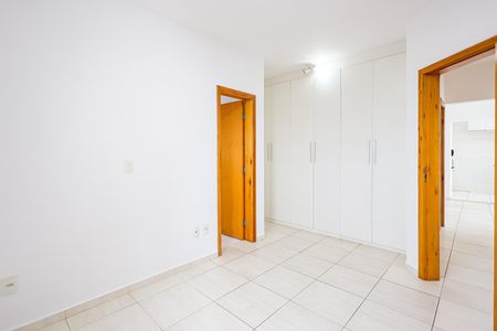 Apartamento para alugar com 83m², 3 quartos e 2 vagas Apartamento para alugar com 83m², 3 quartos e 2 vagasSuite