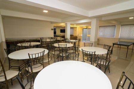 Apartamento à venda com 39m², 1 quarto e 1 vaga Apartamento à venda com 39m², 1 quarto e 1 vagaÁrea comum - Salão de festas