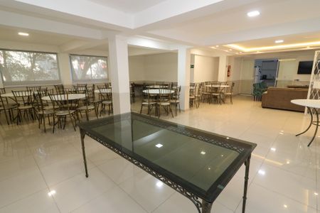 Apartamento à venda com 39m², 1 quarto e 1 vaga Apartamento à venda com 39m², 1 quarto e 1 vagaÁrea comum - Salão de festas