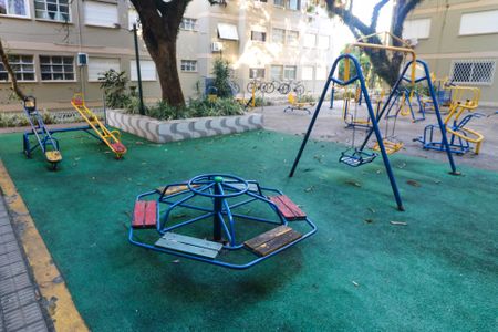 Apartamento à venda com 39m², 1 quarto e 1 vaga Apartamento à venda com 39m², 1 quarto e 1 vagaÁrea comum - Playground