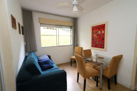 Sala de apartamento à venda com 1 quarto, 39m² em Santo Antônio, Porto Alegre